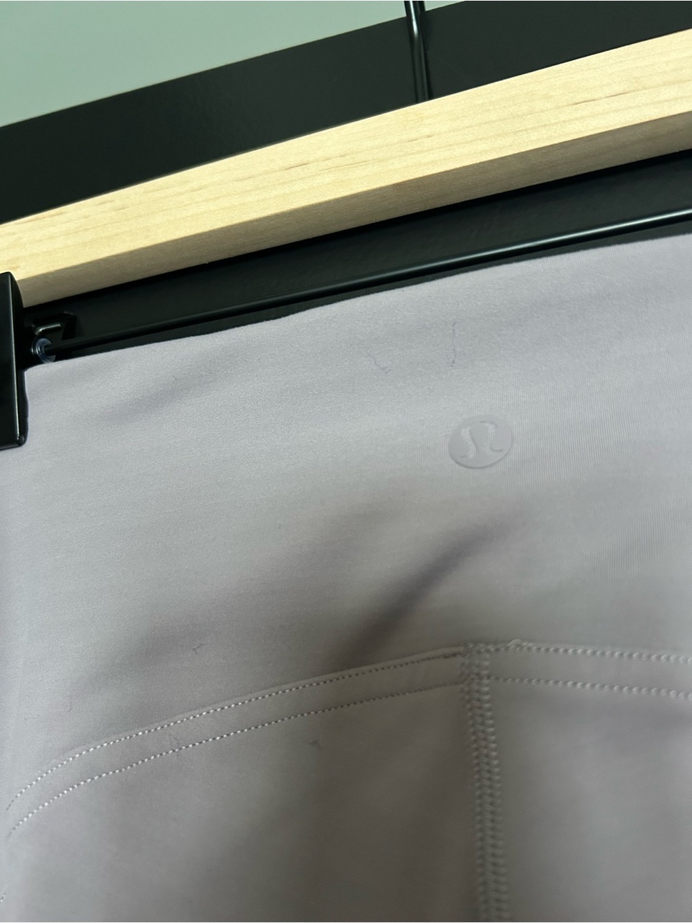 Lululemon High-Rise Leggings in Light Mauve size 6 - Picture 3 of 8
